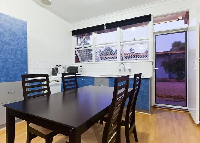 Exmouth Villas Unit 33